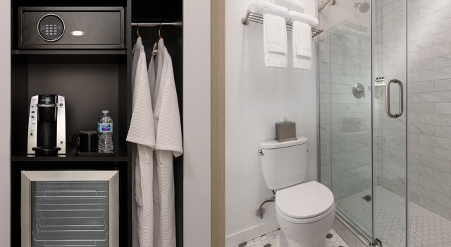 Четырёхместный номер Superior Executive Hotel Pacific