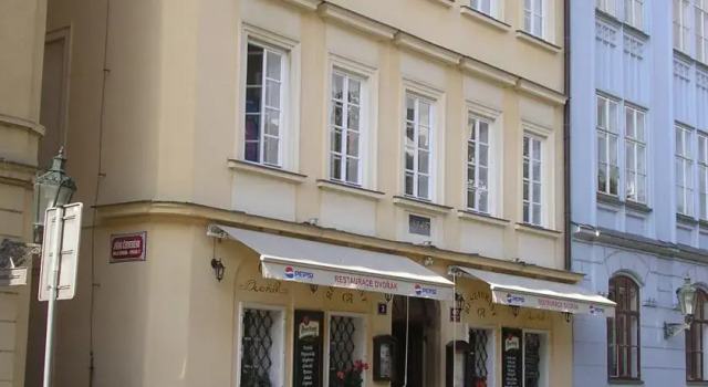 Residence Dvorak, Забронировать Отель Отели Праги с завтраком, рядом с Театр Svanda, Завтраки