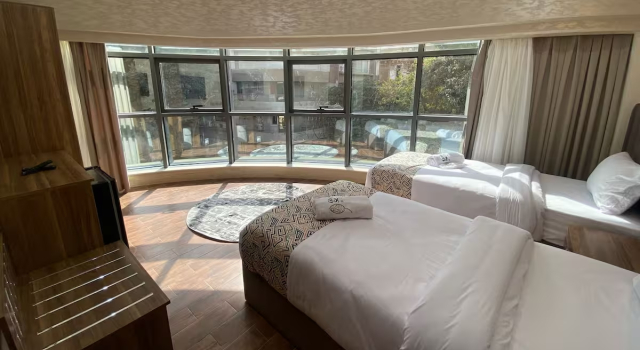 Люкс Royal Golden Season Hotel