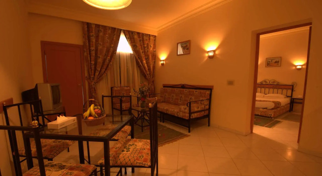 Полулюкс Le Pacha Resort