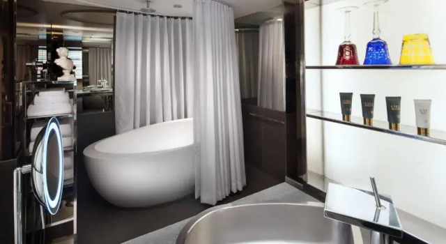 Четырёхместный люкс Signature SLS Hotel, a Luxury Collection Hotel, Beverly Hills