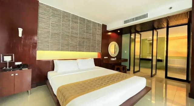Двухместный люкс Mini с балконом и с видом на город Отель Long Beach Garden Hotel & Pavilions