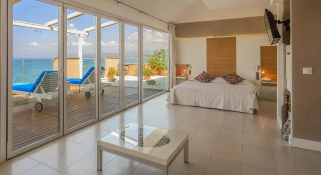 Apartment with Terrace Hotel Delta