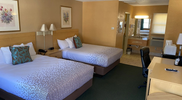 Quiet Corner Inn, Забронировать Отель Бруклин Boston Metropolitan Area