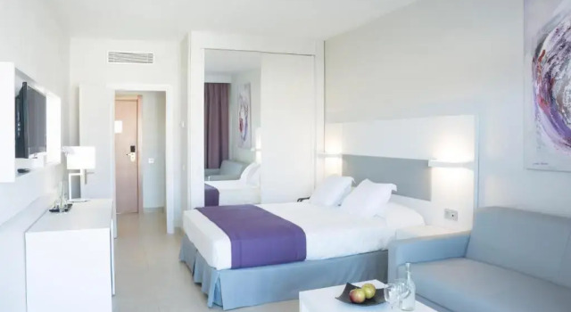 Hotel Gran Canaria Princess, Забронировать Отель Отели Плайя дель Инглес с парковкой, рядом с Экуменический храм Эль-Сальвадор, Парковка