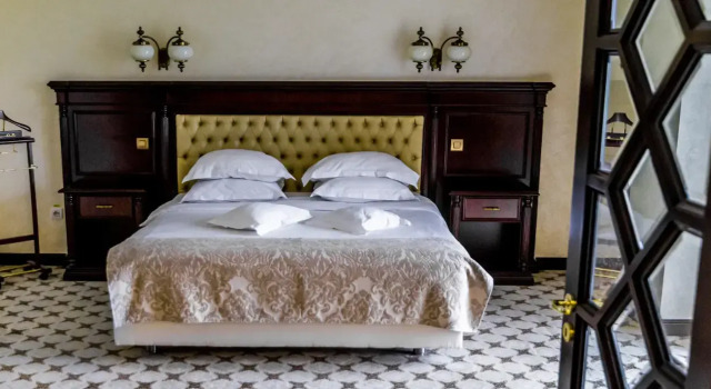 Двухместный семейный люкс Deluxe Hotel Golden House