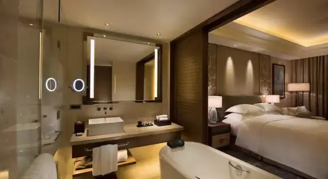 Двухместный номер Guest Hilton Haikou Meilan