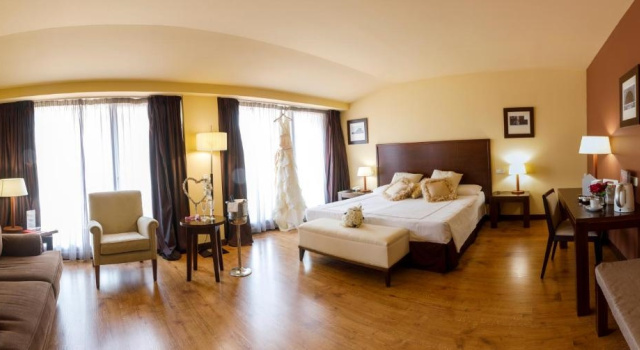 Двухместный люкс Gran Hotel Ciudad de Barbastro