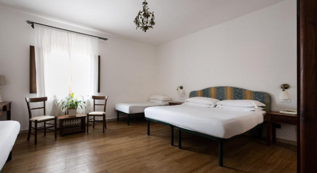 Четырёхместный номер Standard Hotel Verdi Pisa