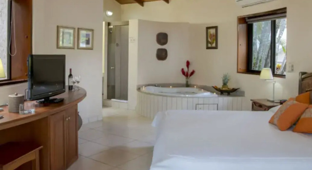 Двухместный люкс Tropical Tango Mar Beachfront Boutique Hotel & Villas