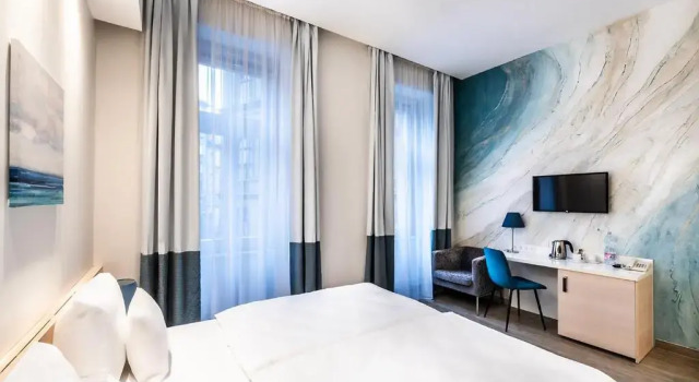 Двухместный номер Standard Plus с видом на улицу Atrium Hotel by Mellow Mood Hotels