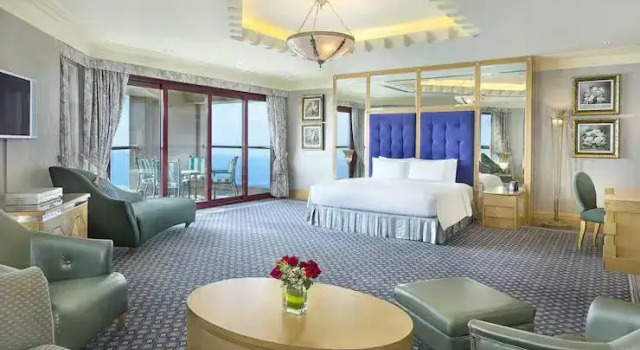 Двухместный люкс Royal Executive Jeddah Hilton