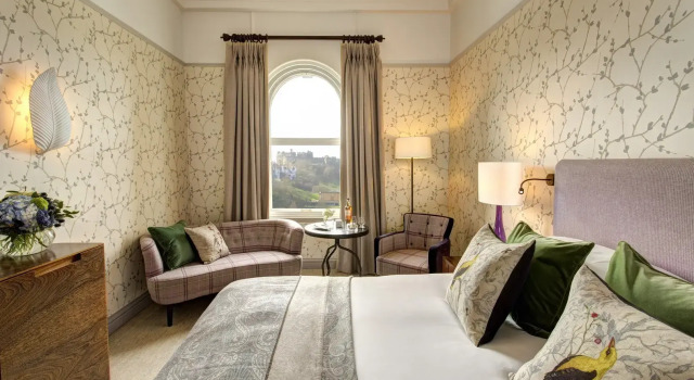 Четырёхместный люкс семейный The Balmoral Hotel