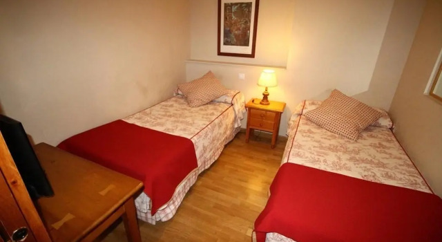 Полулюкс SNÖ Villa de Sallent 4