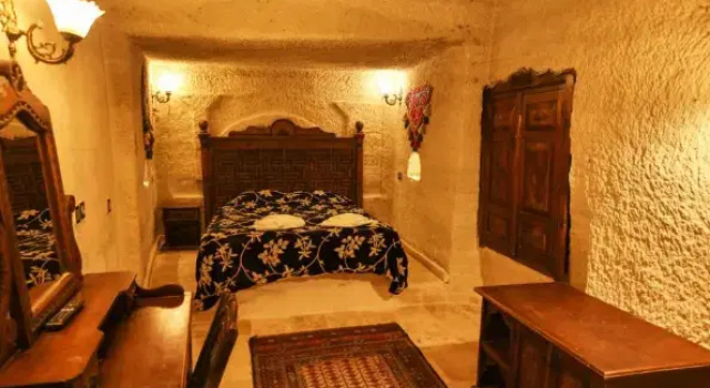 Люкс с бассейном Travel Inn Cave Hotel