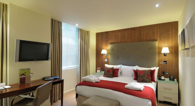 Двухместный номер Superior DoubleTree by Hilton London   West End