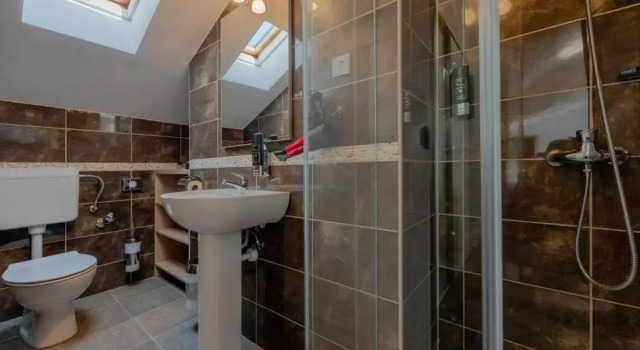 Четырёхместная студия Comfort с балконом Aparthotel Plat