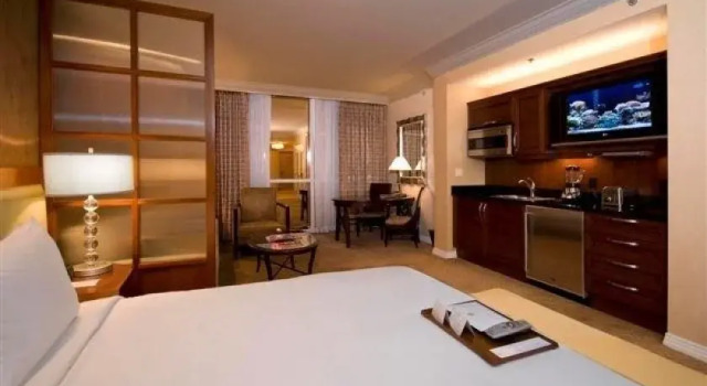 Люкс Deluxe The Signature at MGM Grand by Jet Luxury Resorts