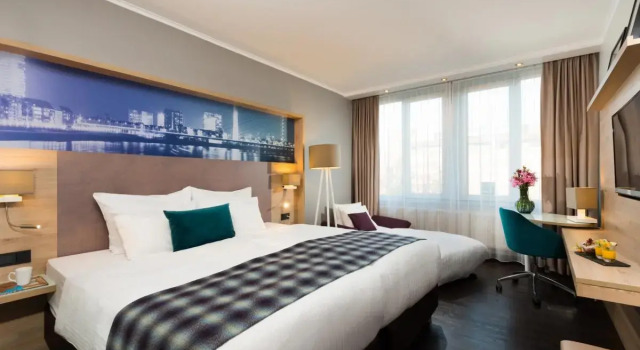 Трёхместный номер Comfort Leonardo Royal Hotel Düsseldorf Königsallee