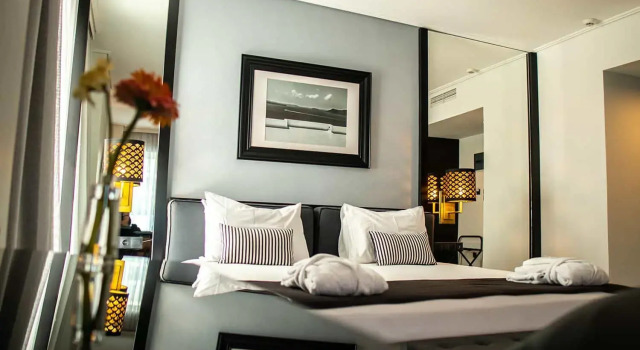 Полулюкс Athenian Riviera Hotel& Suites