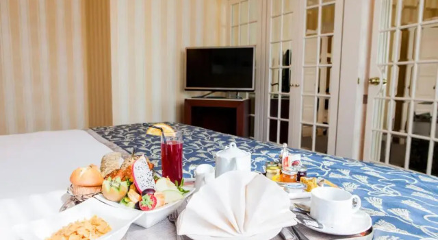 Двухместный люкс Ambassador Hotel Le Châtelain
