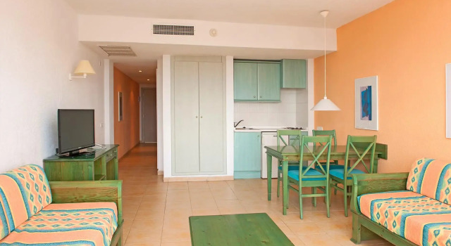 Двухместные апартаменты Iberostar Waves Ciudad Blanca