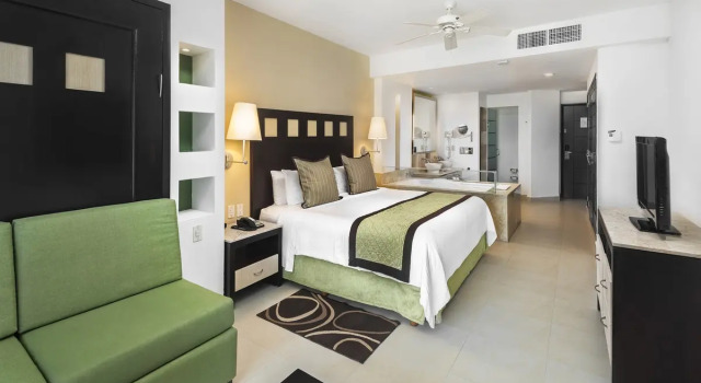 Студия Jacuzzi Hotel Marina El Cid Spa & Beach Resort - All Inclusive