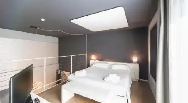 Двухместный полулюкс With Jacuzzi MO.OM Hotel
