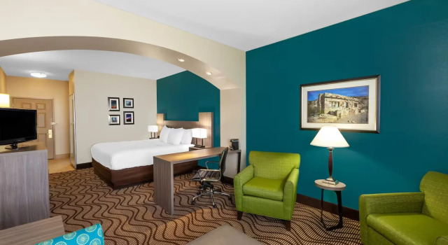 Двухместный номер Executive La Quinta by Wyndham Midland North