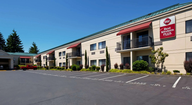 Best Western Plus Plaza by the Green, 预订 酒店 肯特 华盛顿州