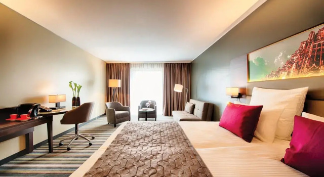 Полулюкс Leonardo Royal Hotel Ulm