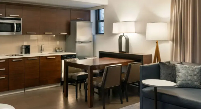 Четырёхместный люкс Executive Premium Residence Inn by Marriott New York Manhattan/ Midtown Eastside