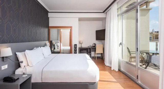 Двухместный номер Premium Hotel Madrid Plaza España, Affiliated by Meliá