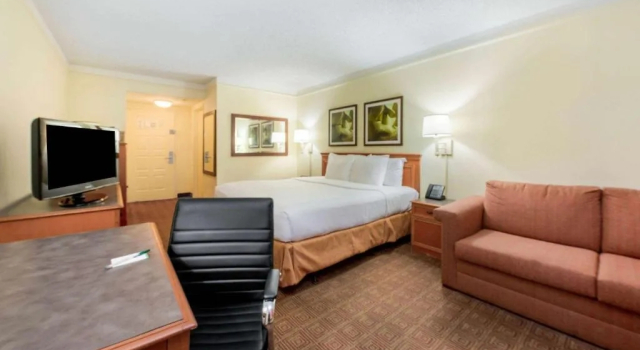 Двухместный люкс La Quinta by Wyndham Ft Lauderdale Cypress Creek