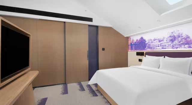Двухместный люкс Hampton by Hotel Zhangjiajie National Forest Park-10min walk to biaozhi gate