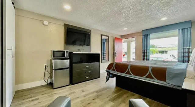Двухместный номер для гостей с ограниченными возможностями Super 8 by Wyndham Kissimmee-Orlando