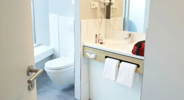 Номер Business Premier Inn Würzburg