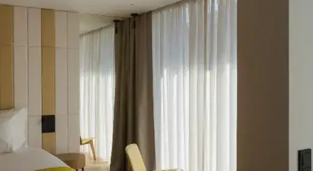 Люкс Семейный с видом на город Lumen Hotel & The Lisbon Light Show