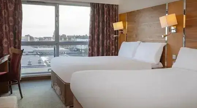 Двухместный номер Waterfront Southport Hotel