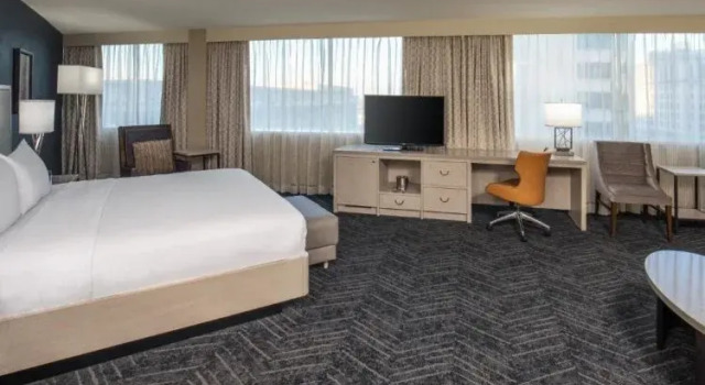 Двухместный полулюкс DoubleTree by Hilton Hotel Nashville Downtown