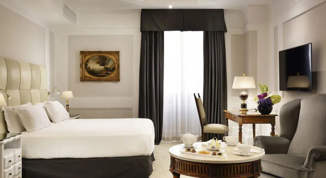 Двухместный полулюкс Deluxe Hotel Splendide Royal - The Leading Hotels of the World