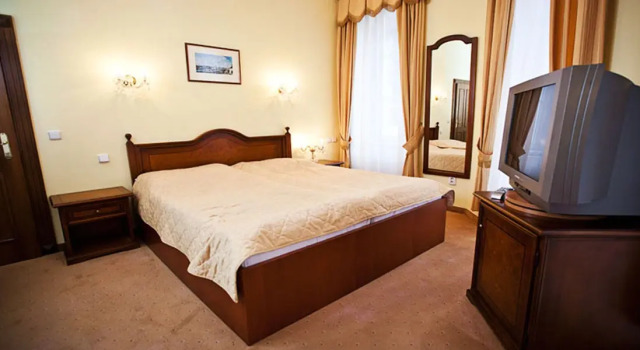 Lázeňský hotel Moskevský dvůr, Забронировать Отель Отели Карловых Варов с бассейном, рядом с Рыночная колоннада, Бассейн