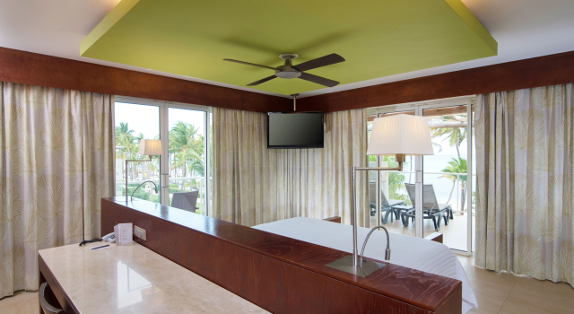 Двухместный люкс Premium Level Panoramic seafront Barcelo Bavaro Palace - Всё включено