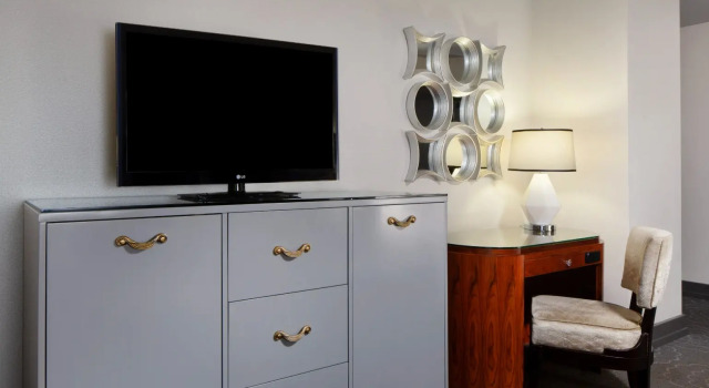 Двухместный номер Deluxe Accessible Silversmith Hotel Chicago Downtown