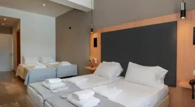 Трёхместный номер Superior Hotel Punta