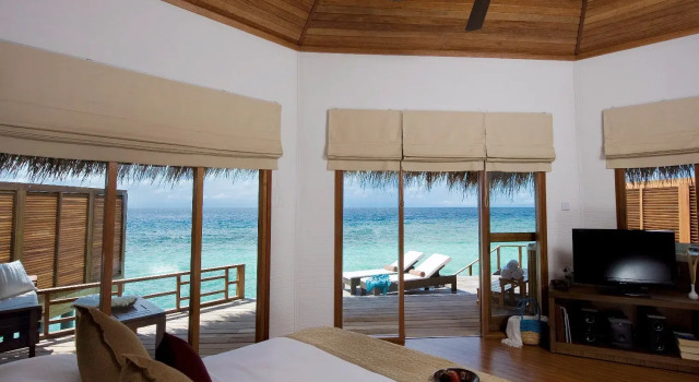 Двухместная вилла Water Niva Kuramathi Maldives