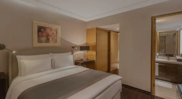 Люкс Three Times One Executive THE ONE Shanghai Downtown, Vignette Collection by IHG
