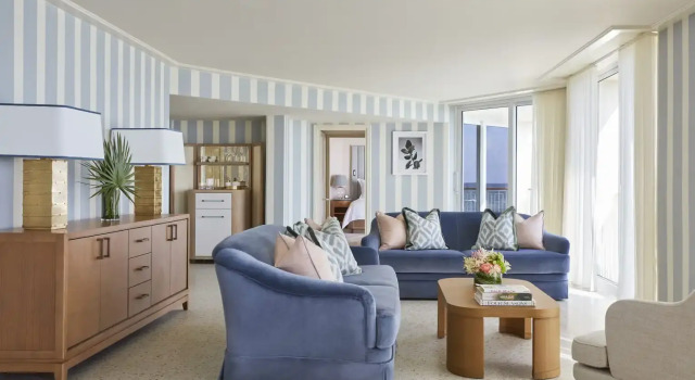 Люкс Sea Breeze Four Seasons Resort Palm Beach