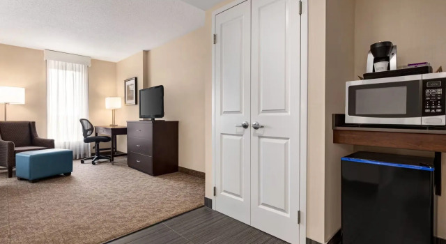 Двухместный номер Premium с видом на город Wyndham Garden Niagara Falls Fallsview