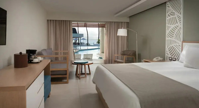 Двухместный Select Junior Suite Swim Up Select Sosua Adults Only, Trademark by Wyndham All Inclusive